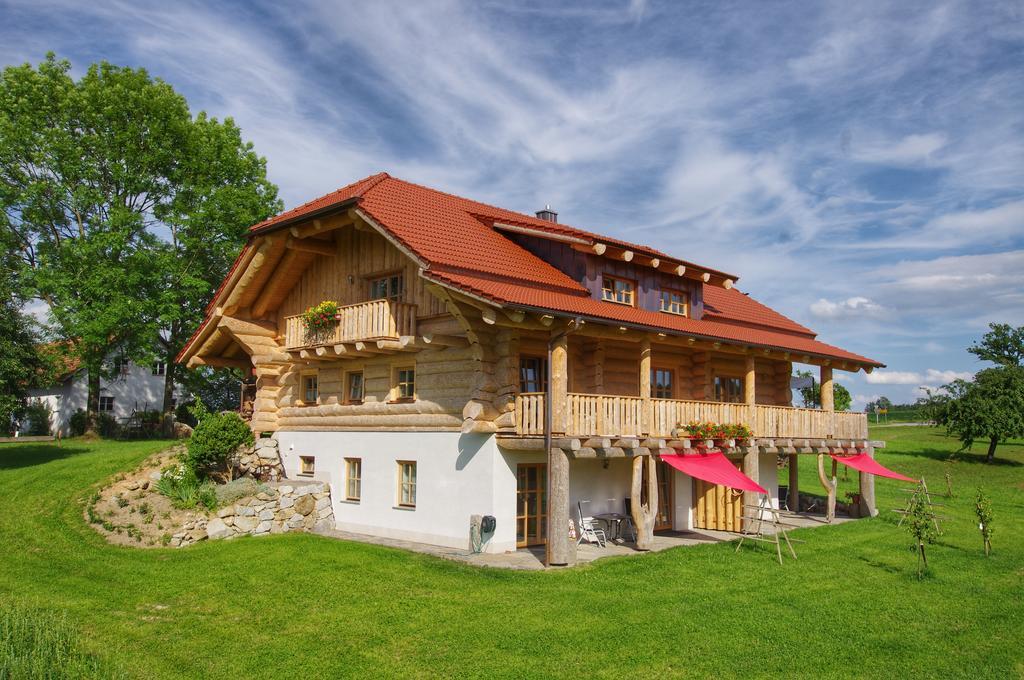Апартаменты Holzhaus Lugerhof Родинг Экстерьер фото