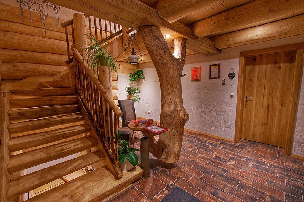 Апартаменты Holzhaus Lugerhof Родинг Экстерьер фото