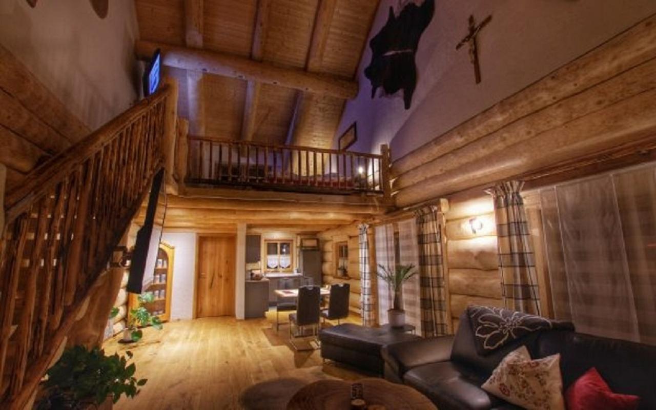 Апартаменты Holzhaus Lugerhof Родинг Экстерьер фото